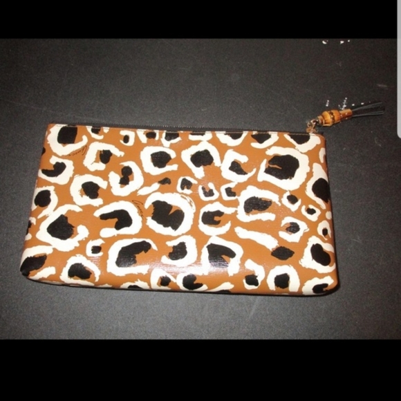 GUCCI LEOPARD BAMBOO CLUTCH - Picture 1 of 4